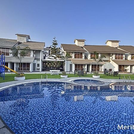 Meritas Adore Resort Lonavala Luaran gambar